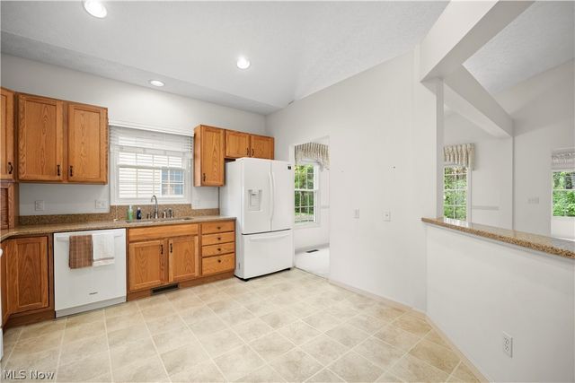 33888 Maple Ridge Boulevard, Avon, OH 44011