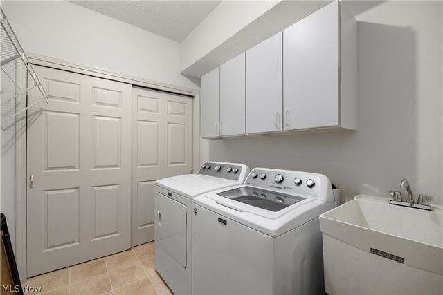 33888 Maple Ridge Boulevard, Avon, OH 44011