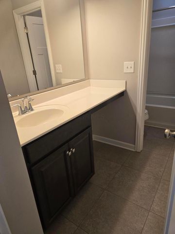 8727 Crooked Maple Drive, Blacklick, OH 43004