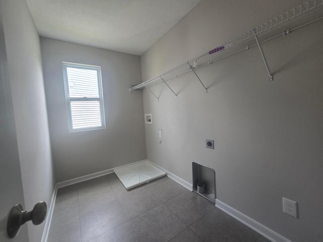 8727 Crooked Maple Drive, Blacklick, OH 43004