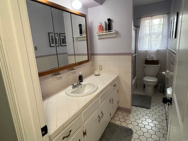 105 Glenora Avenue, Sherwood, AR 72120