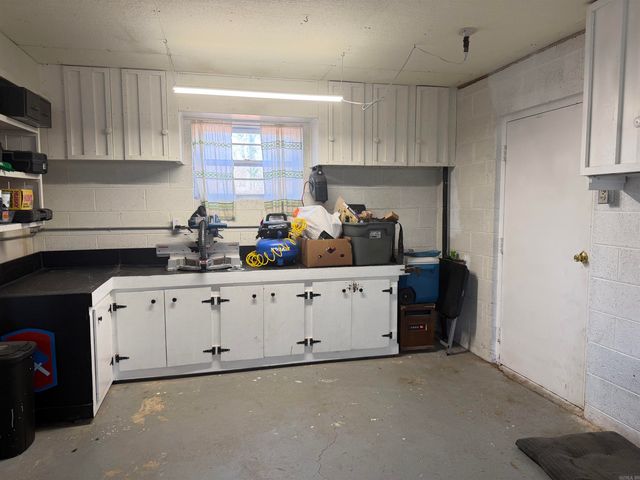 105 Glenora Avenue, Sherwood, AR 72120