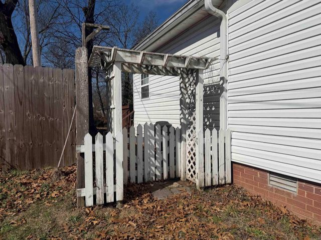 105 Glenora Avenue, Sherwood, AR 72120