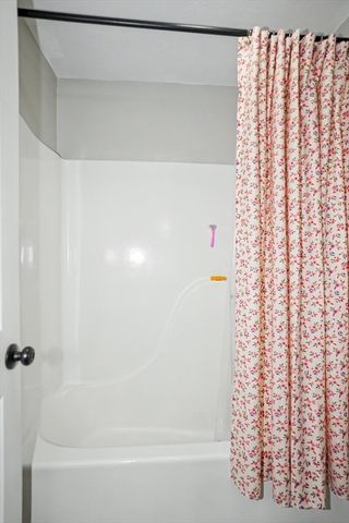 113 Ridgefield Circle C, Clinton, MA 01510