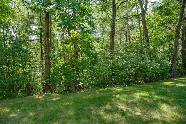 113 Ridgefield Circle C, Clinton, MA 01510