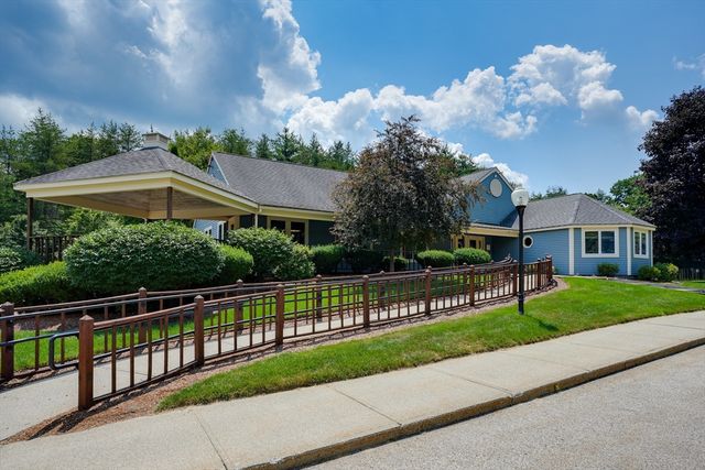 113 Ridgefield Circle C, Clinton, MA 01510