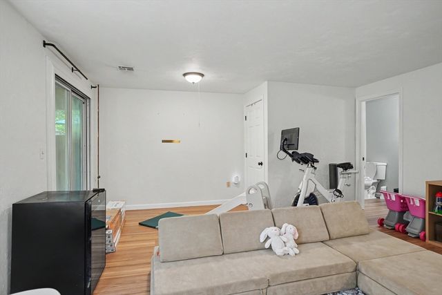 113 Ridgefield Circle C, Clinton, MA 01510
