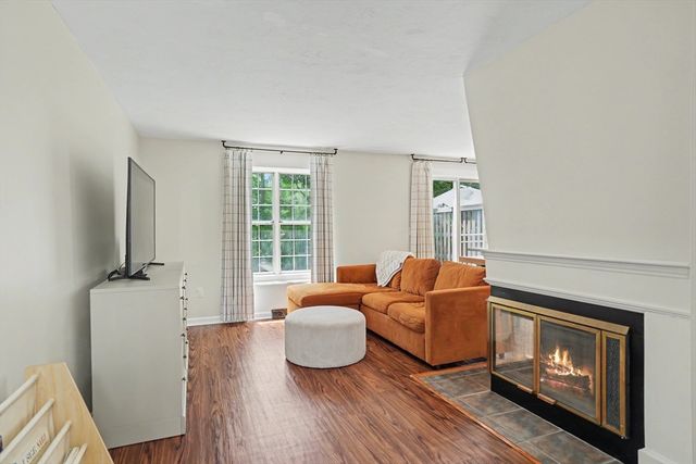 113 Ridgefield Circle C, Clinton, MA 01510