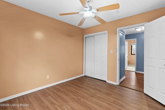 4302 Chenwood Ln, Louisville, KY 40299