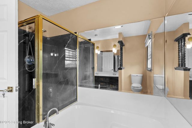 4302 Chenwood Ln, Louisville, KY 40299