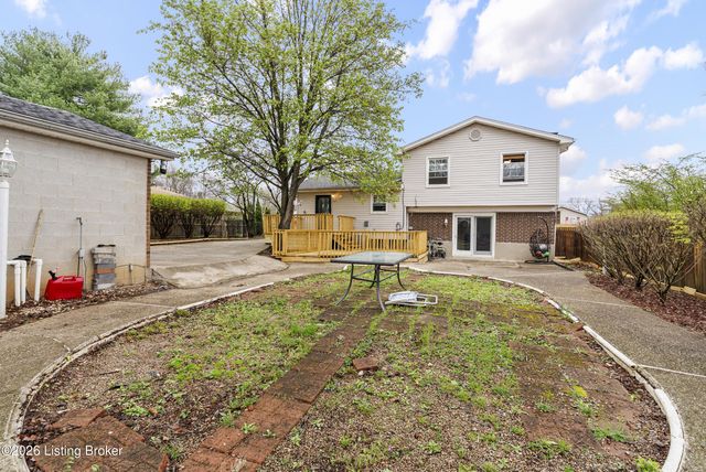 4302 Chenwood Ln, Louisville, KY 40299