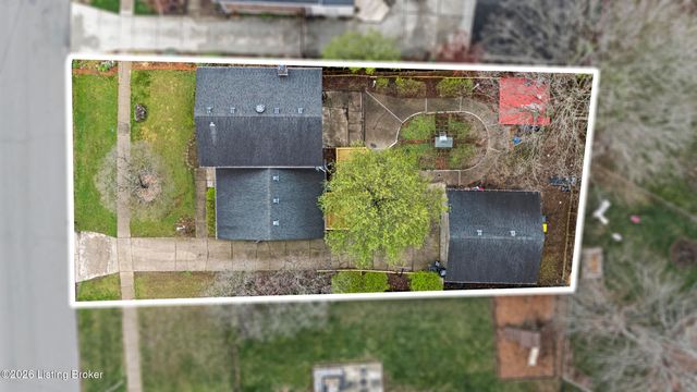 4302 Chenwood Ln, Louisville, KY 40299