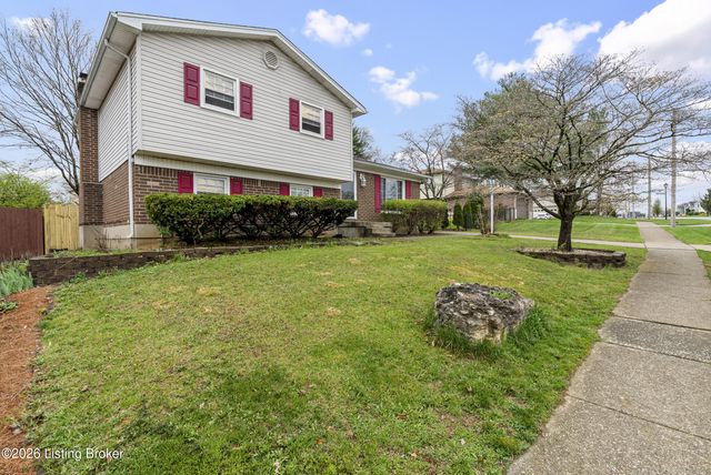 4302 Chenwood Ln, Louisville, KY 40299