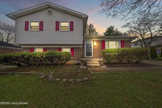 4302 Chenwood Ln, Louisville, KY 40299