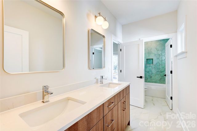 4325. Raney Way, Charlotte, NC 28205