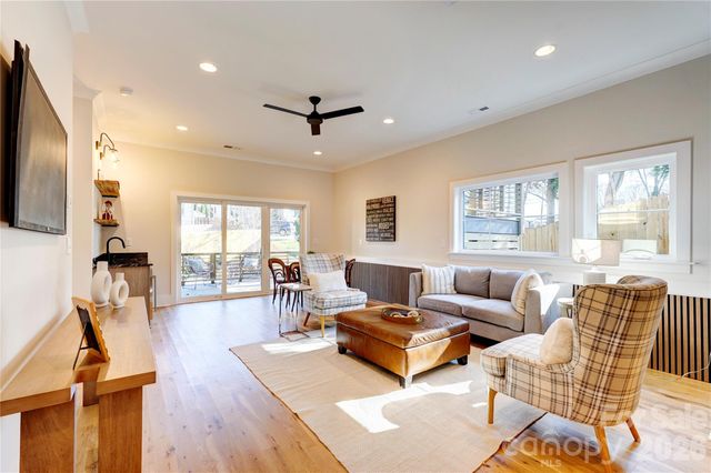 4325. Raney Way, Charlotte, NC 28205