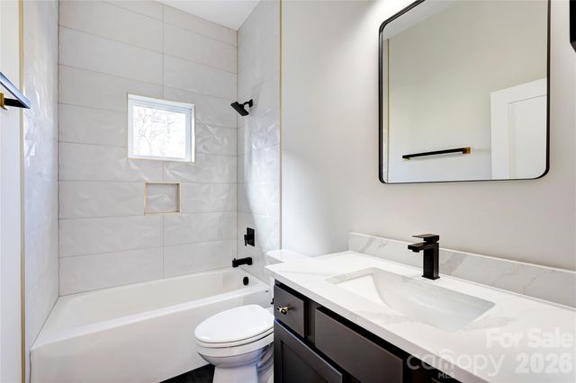 4325. Raney Way, Charlotte, NC 28205