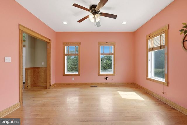 1654 WHITINGS NECK RD, Martinsburg, WV 25404