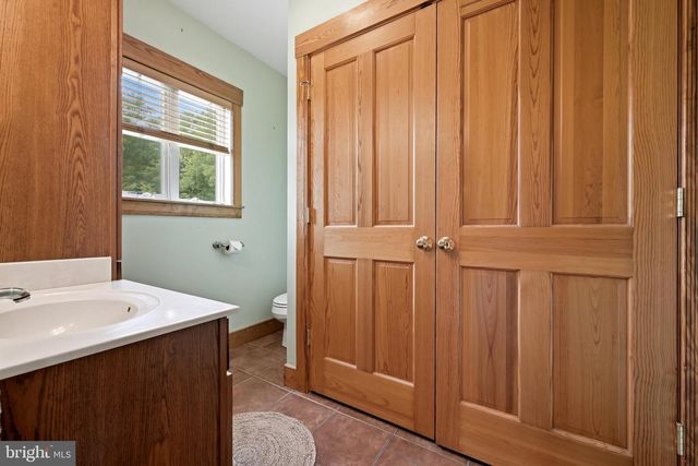 1654 WHITINGS NECK RD, Martinsburg, WV 25404