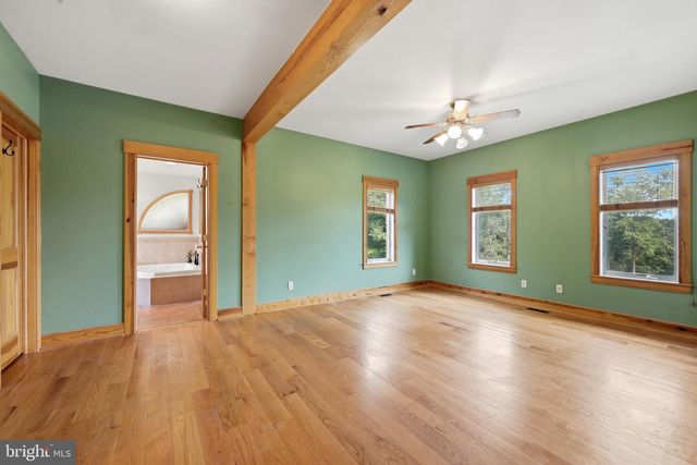 1654 WHITINGS NECK RD, Martinsburg, WV 25404