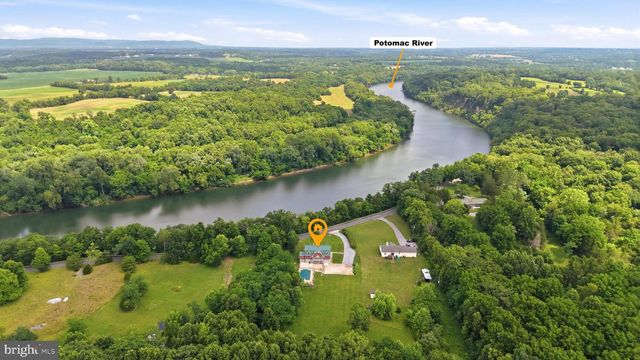 1654 WHITINGS NECK RD, Martinsburg, WV 25404