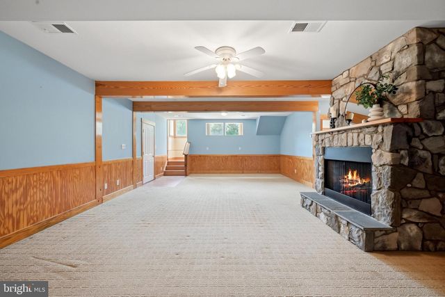 1654 WHITINGS NECK RD, Martinsburg, WV 25404