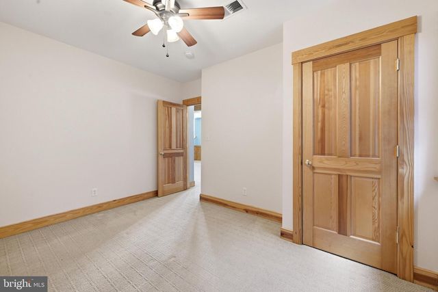 1654 WHITINGS NECK RD, Martinsburg, WV 25404