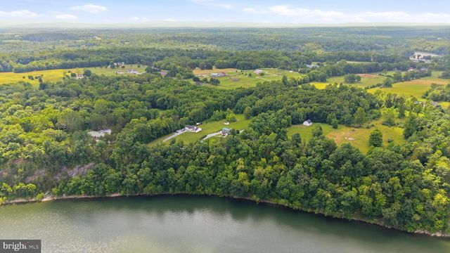 1654 WHITINGS NECK RD, Martinsburg, WV 25404