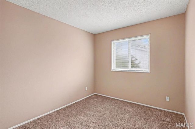 12810 Verwood Drive, St Louis, MO 63033