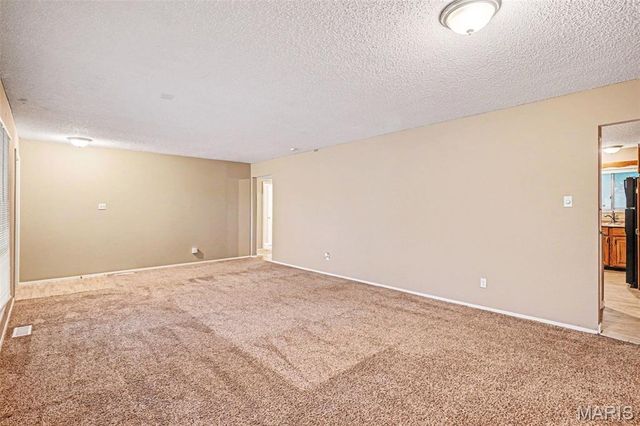 12810 Verwood Drive, St Louis, MO 63033