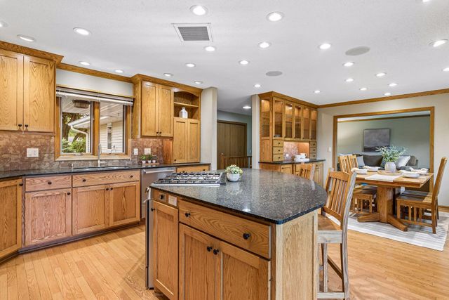 2124 Pleasant View Drive, New Brighton, MN 55112