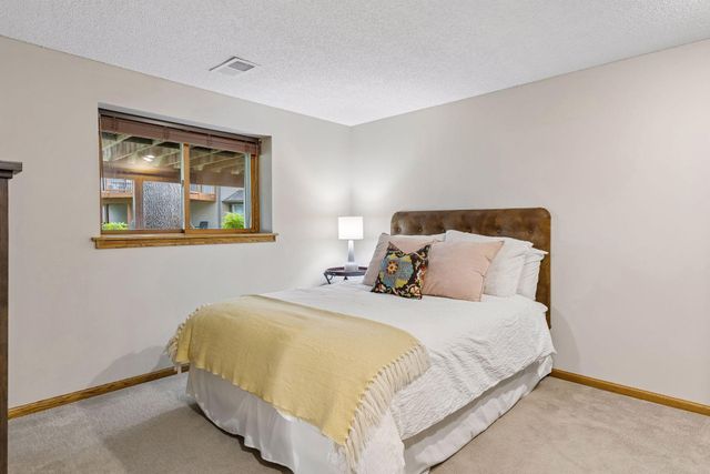 2124 Pleasant View Drive, New Brighton, MN 55112