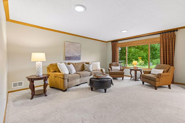 2124 Pleasant View Drive, New Brighton, MN 55112