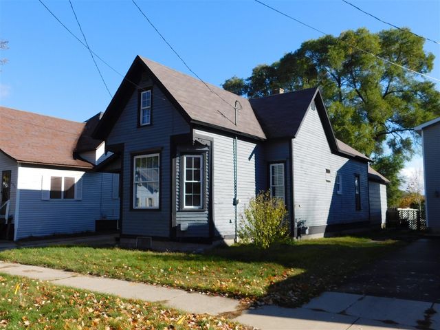 607 Kosciusko Street, Manistee, MI 49660