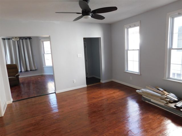 607 Kosciusko Street, Manistee, MI 49660