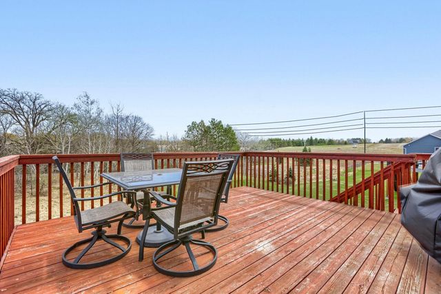 31069 Algonquin Trail, Chisago City, MN 55013