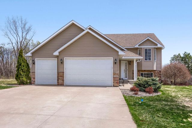 31069 Algonquin Trail, Chisago City, MN 55013