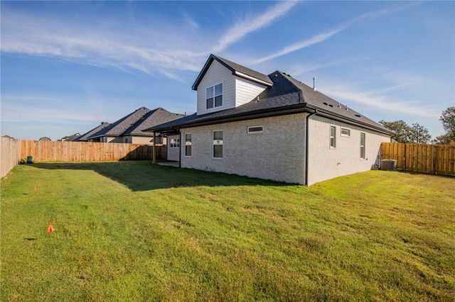 1309 Carrara Street, Tontitown, AR 72762