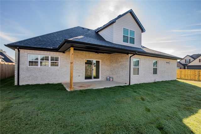 1309 Carrara Street, Tontitown, AR 72762