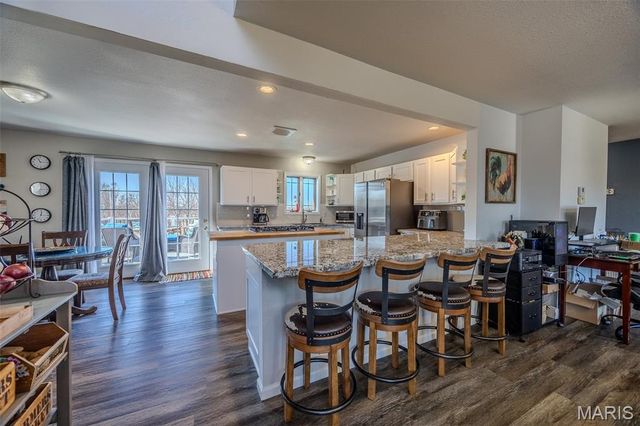 271 Pleasant Knoll Road, Stoutland, MO 65567