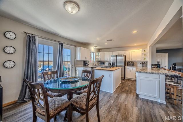 271 Pleasant Knoll Road, Stoutland, MO 65567