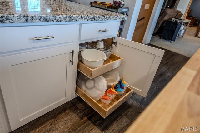 271 Pleasant Knoll Road, Stoutland, MO 65567