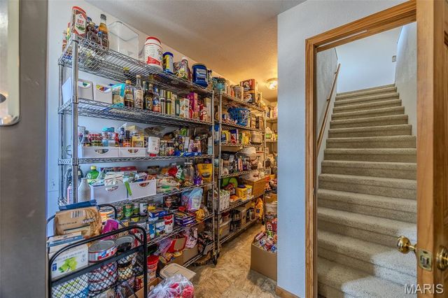 271 Pleasant Knoll Road, Stoutland, MO 65567