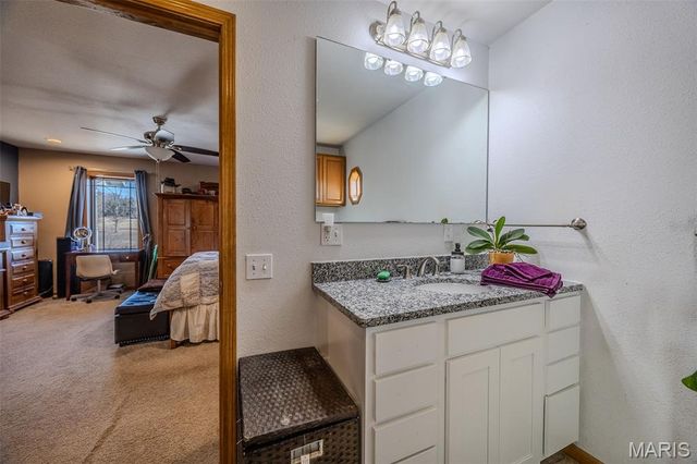 271 Pleasant Knoll Road, Stoutland, MO 65567