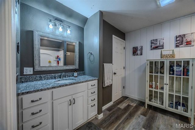 271 Pleasant Knoll Road, Stoutland, MO 65567