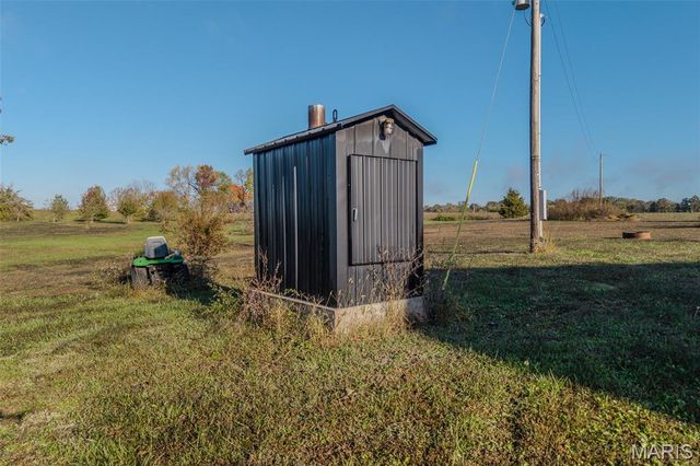 271 Pleasant Knoll Road, Stoutland, MO 65567