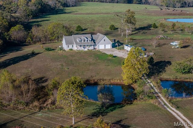 271 Pleasant Knoll Road, Stoutland, MO 65567