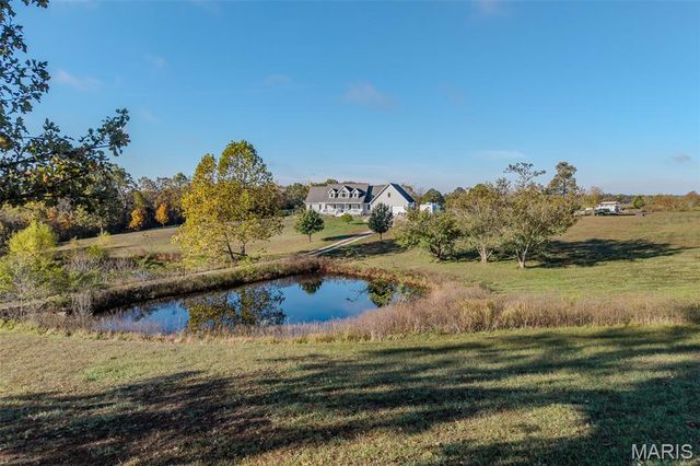 271 Pleasant Knoll Road, Stoutland, MO 65567
