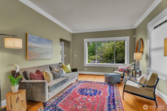 511 N 82nd Street, Seattle, WA 98103