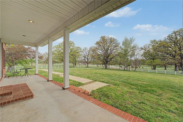 20703 Safari Road, Gentry, AR 72734